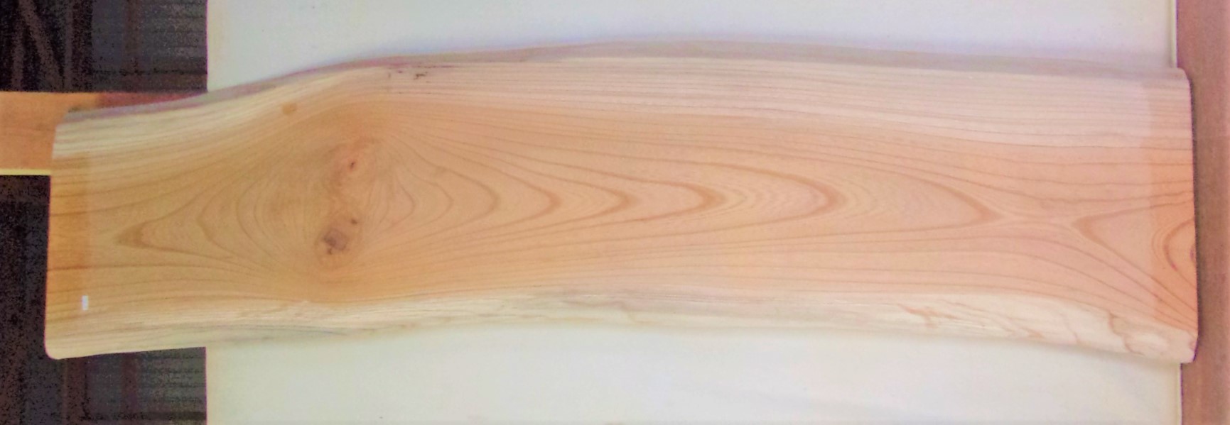 【送料・手数料無料！】　山成林業　大型無垢一枚板　ＫＢ－６４２　ケヤキ　大型看板に最適